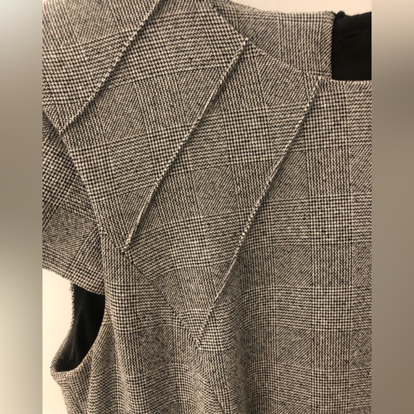 H&M dress - Picture 6 of 7